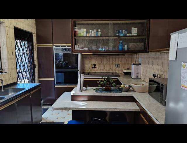 3 BEDROOM HOUSE FOR SALE IN SHALLCROSS